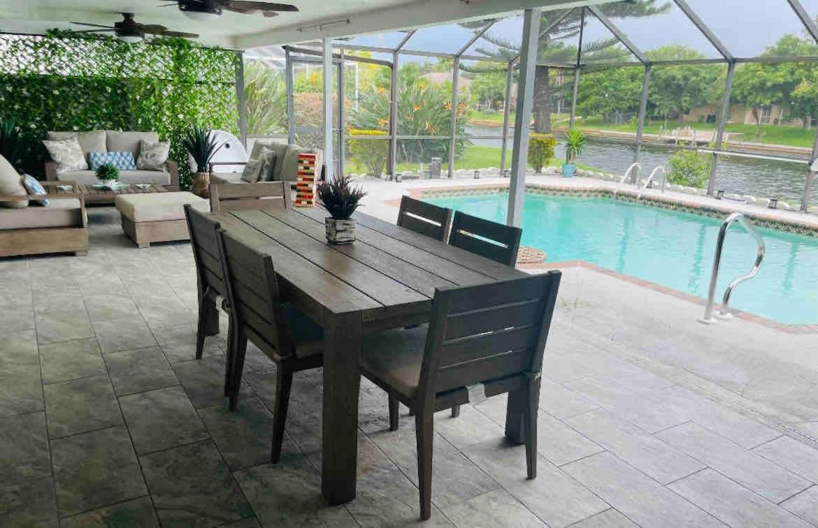 فيلا Hidden Secret Waterfront Retreat كيب كورال المظهر الخارجي الصورة