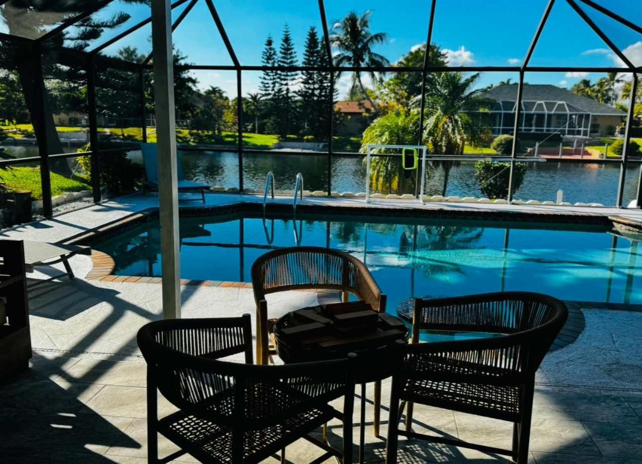 فيلا Hidden Secret Waterfront Retreat كيب كورال المظهر الخارجي الصورة